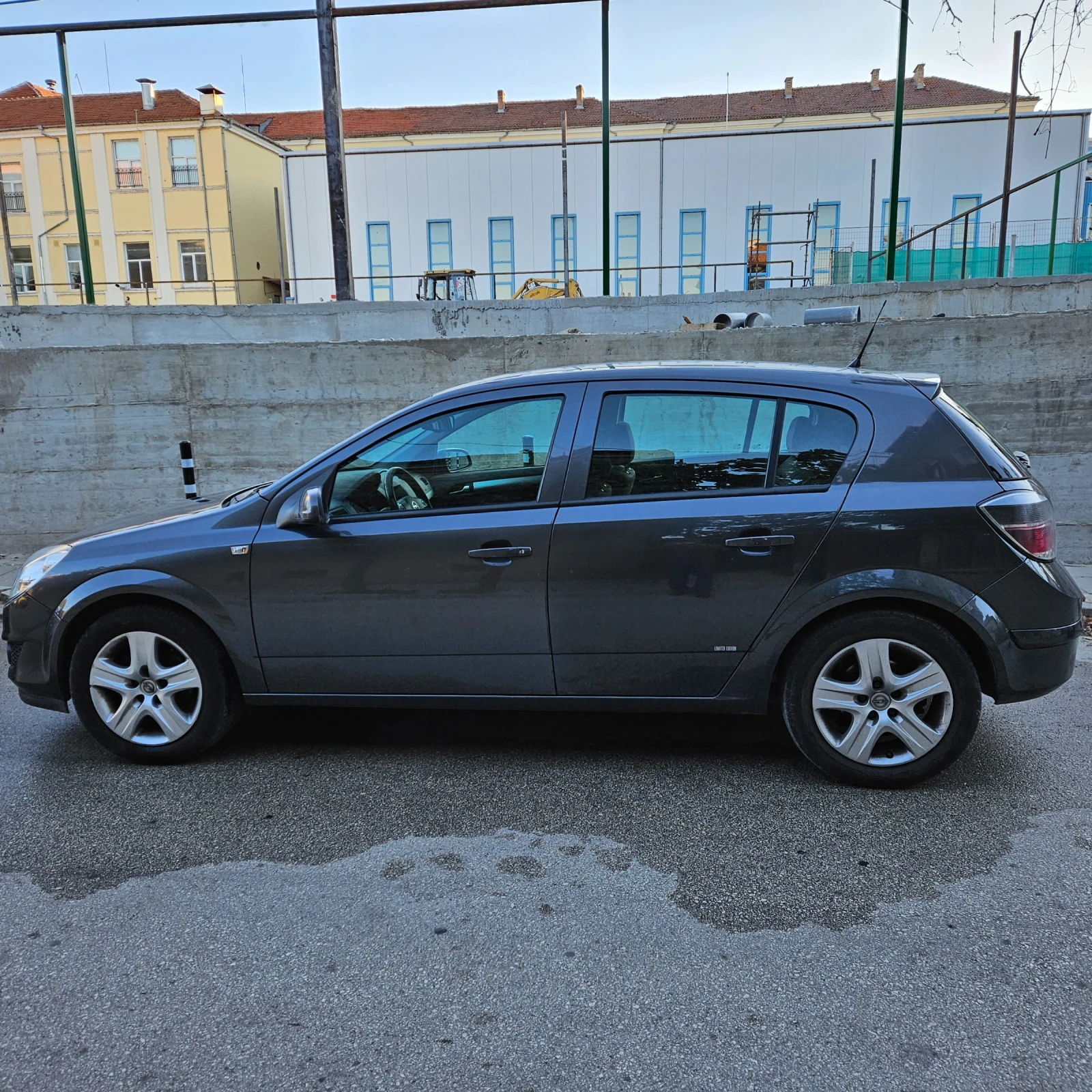 Opel Astra H - изображение 2