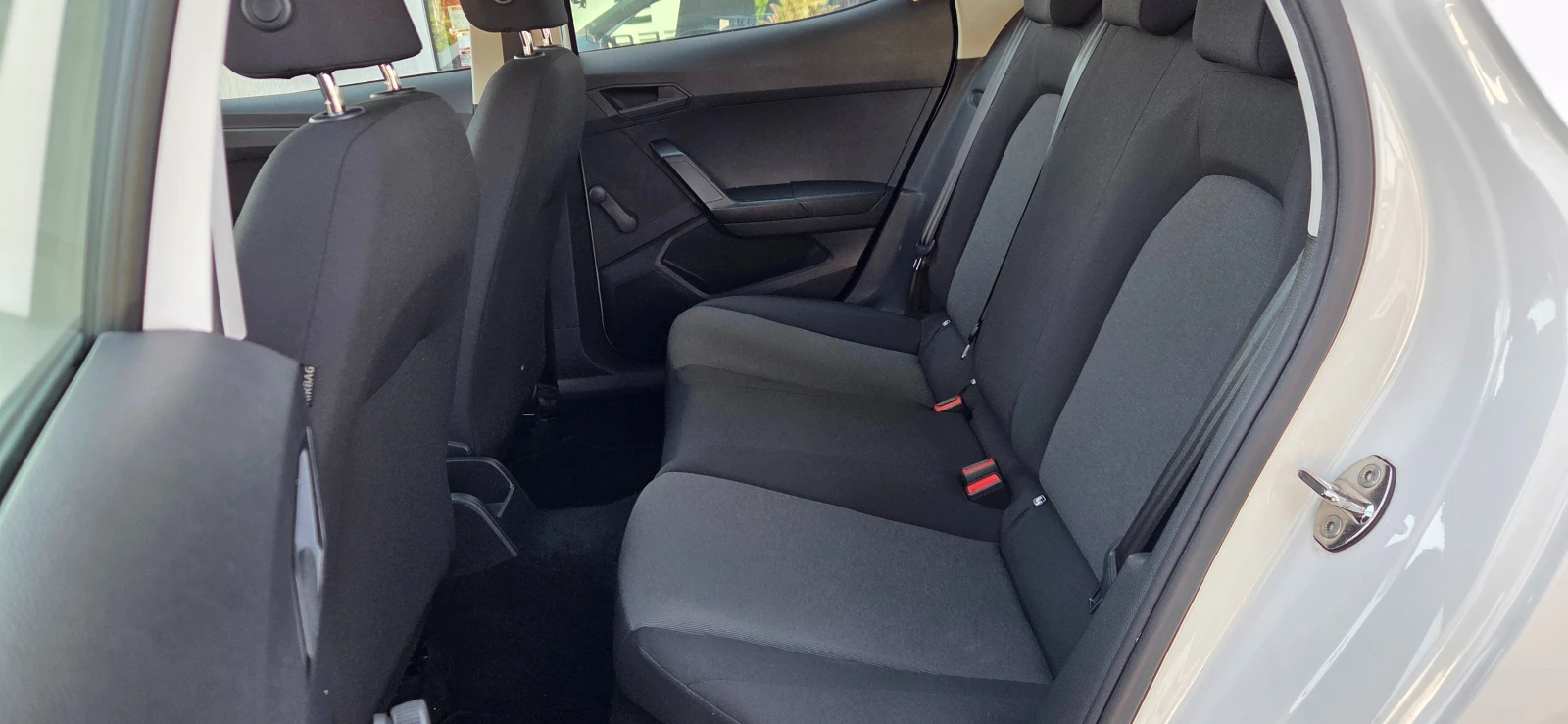 Seat Ibiza 87352km. - изображение 9