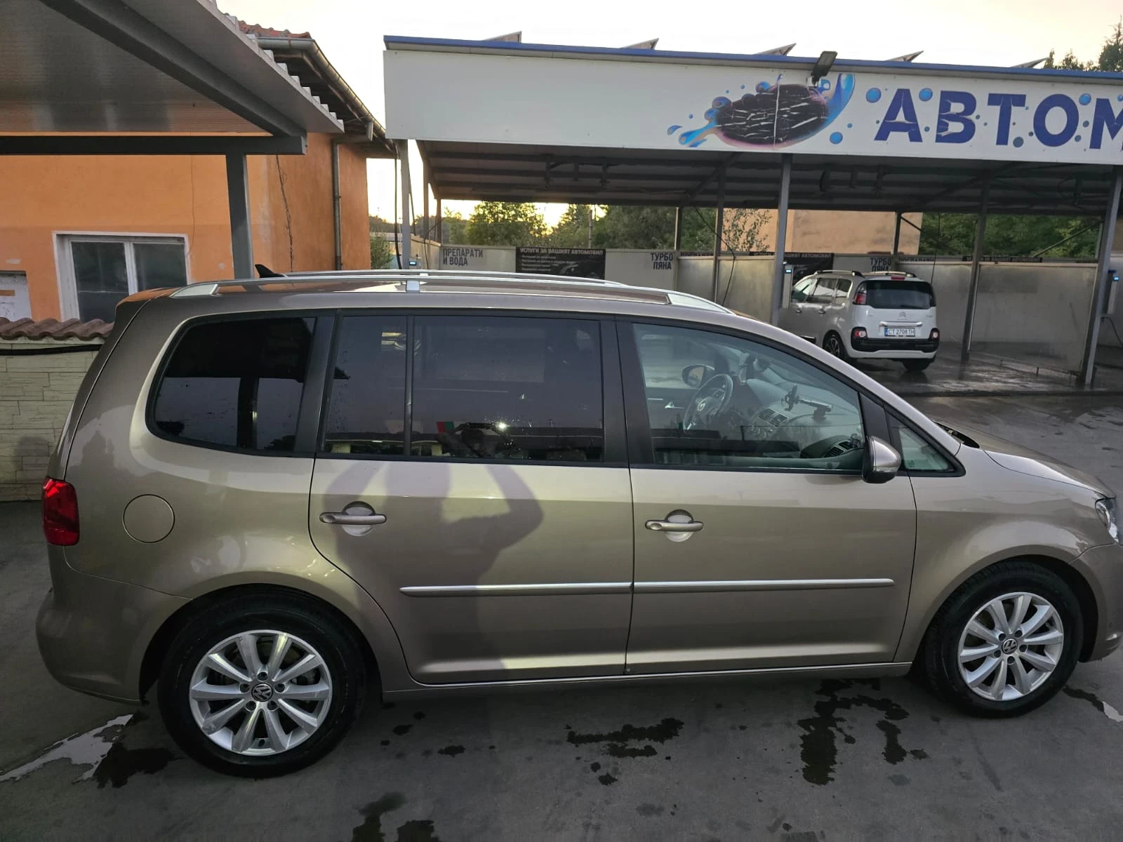VW Touran 1.6TDI 105 - изображение 5