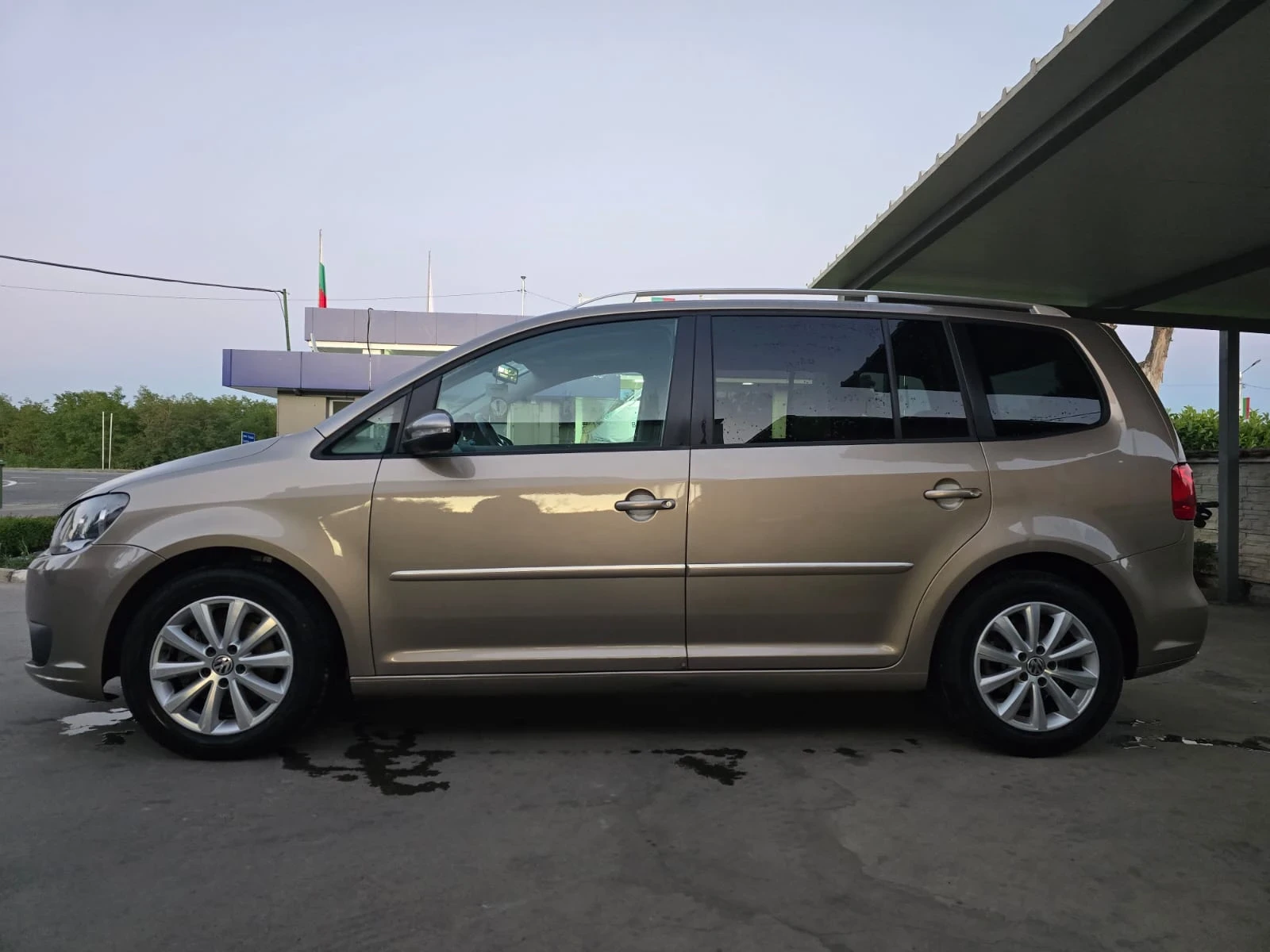 VW Touran 1.6TDI 105 - изображение 2