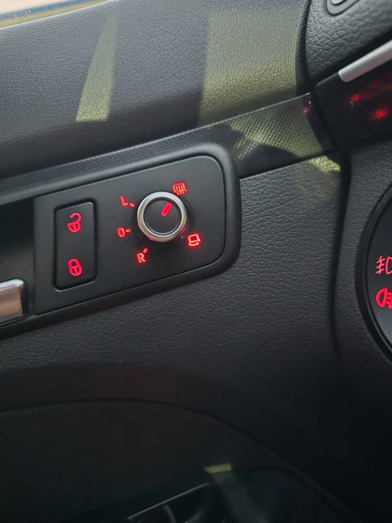 VW Touran 1.6TDI 105 - изображение 8