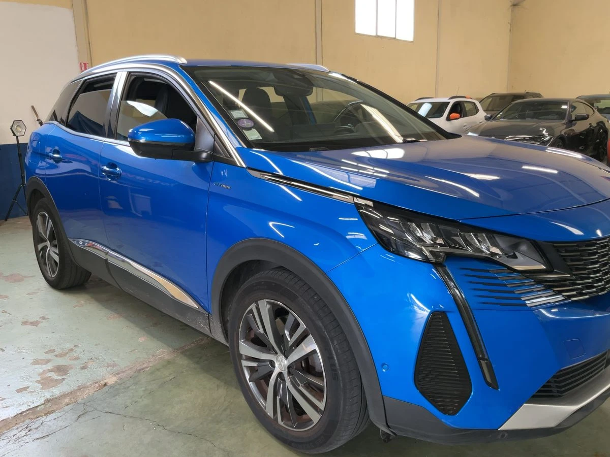 Peugeot 3008 1.6 Hybrid, снимка 6 - Автомобили и джипове - 53725746