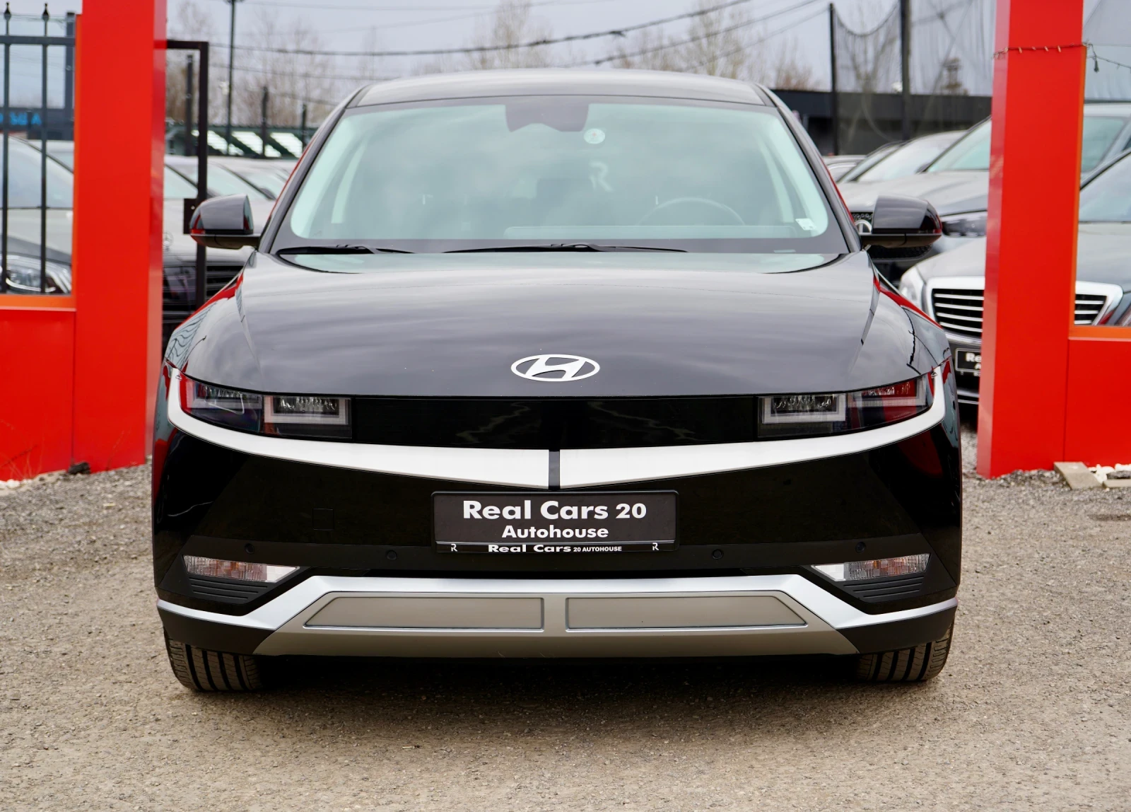 Hyundai Ioniq 5 77kWh* CAM* 4x4* DISTR* KEYLESS* , снимка 2 - Автомобили и джипове - 53890332