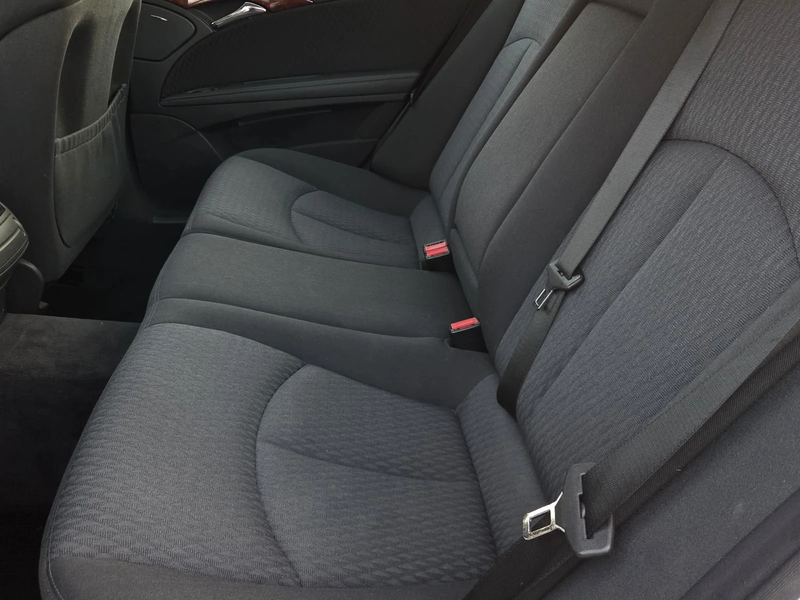 Mercedes-Benz E 220 CDI/AUTOMATIC/ELEGANCE, снимка 11 - Автомобили и джипове - 54009763