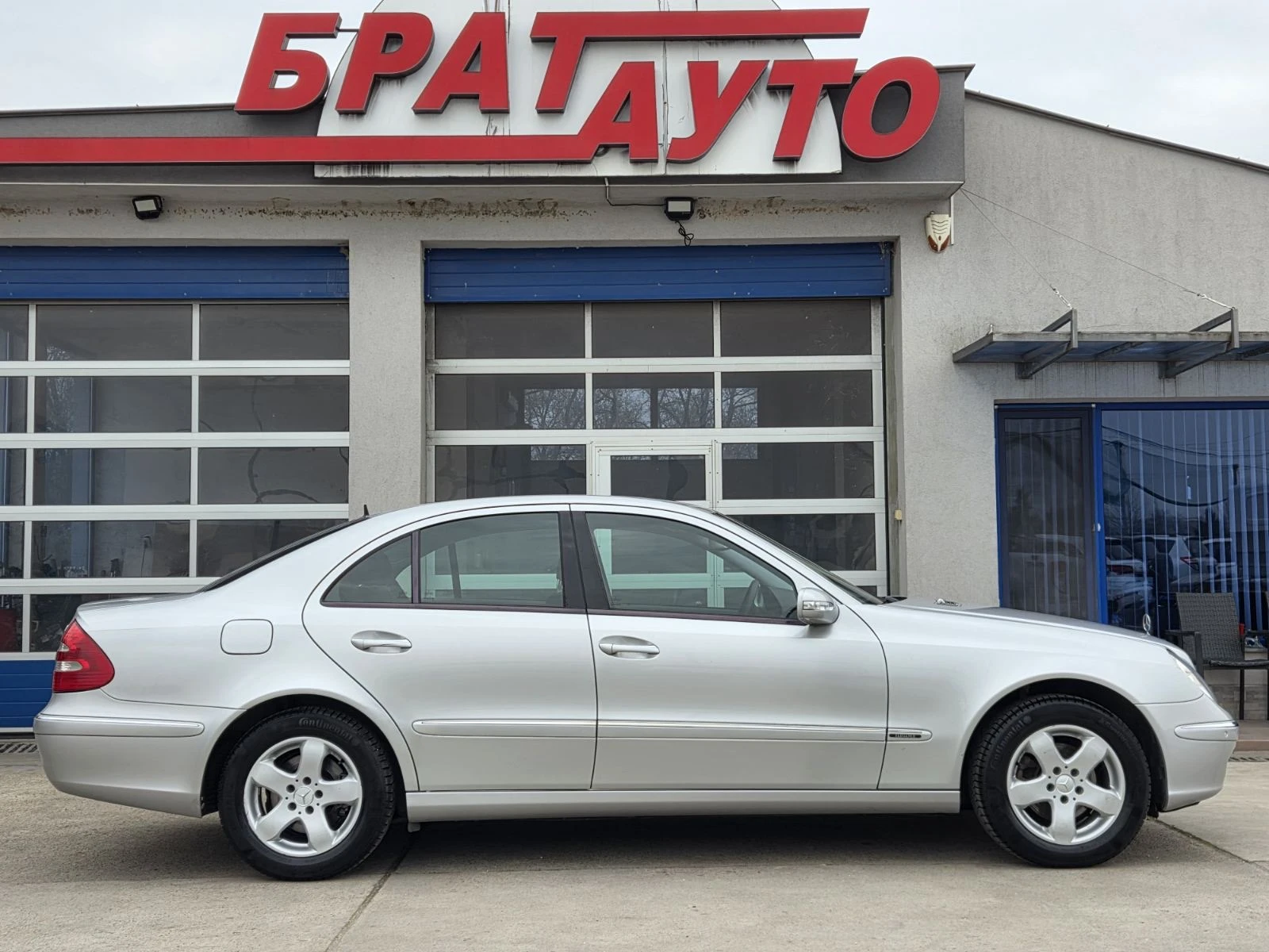 Mercedes-Benz E 220 CDI/AUTOMATIC/ELEGANCE, снимка 5 - Автомобили и джипове - 54009763