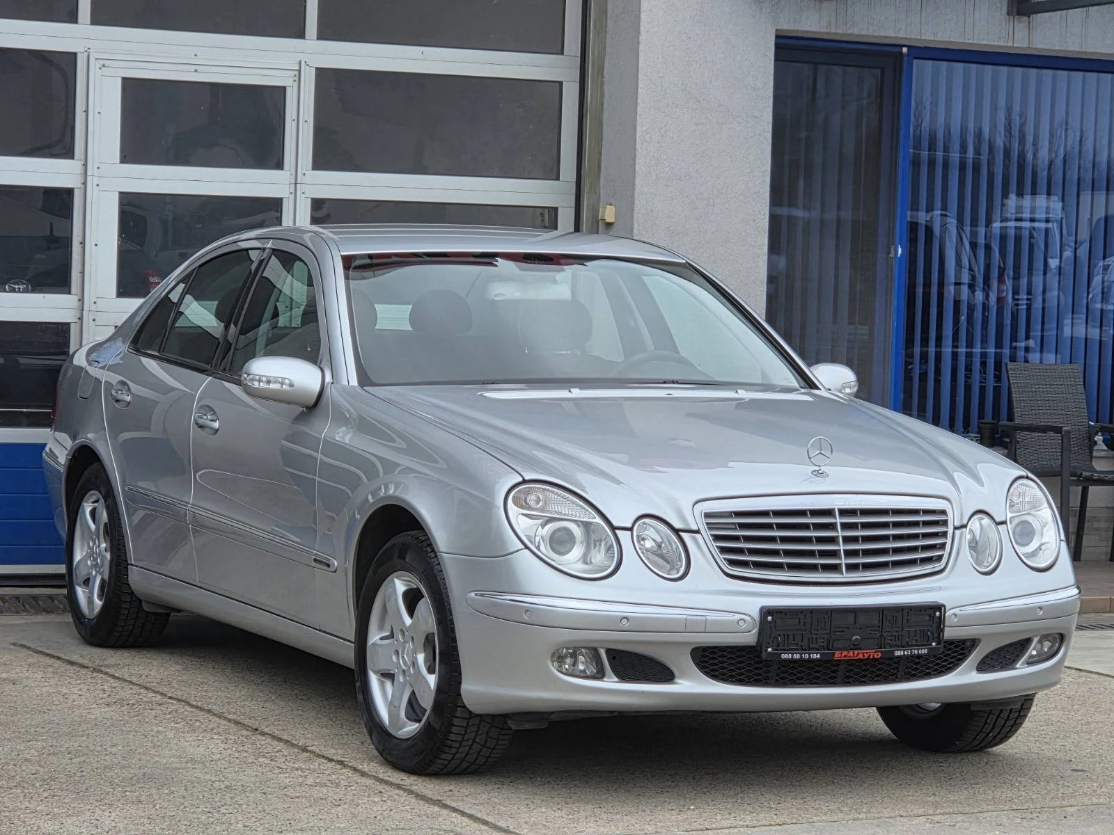 Mercedes-Benz E 220 CDI/AUTOMATIC/ELEGANCE, снимка 2 - Автомобили и джипове - 54009763
