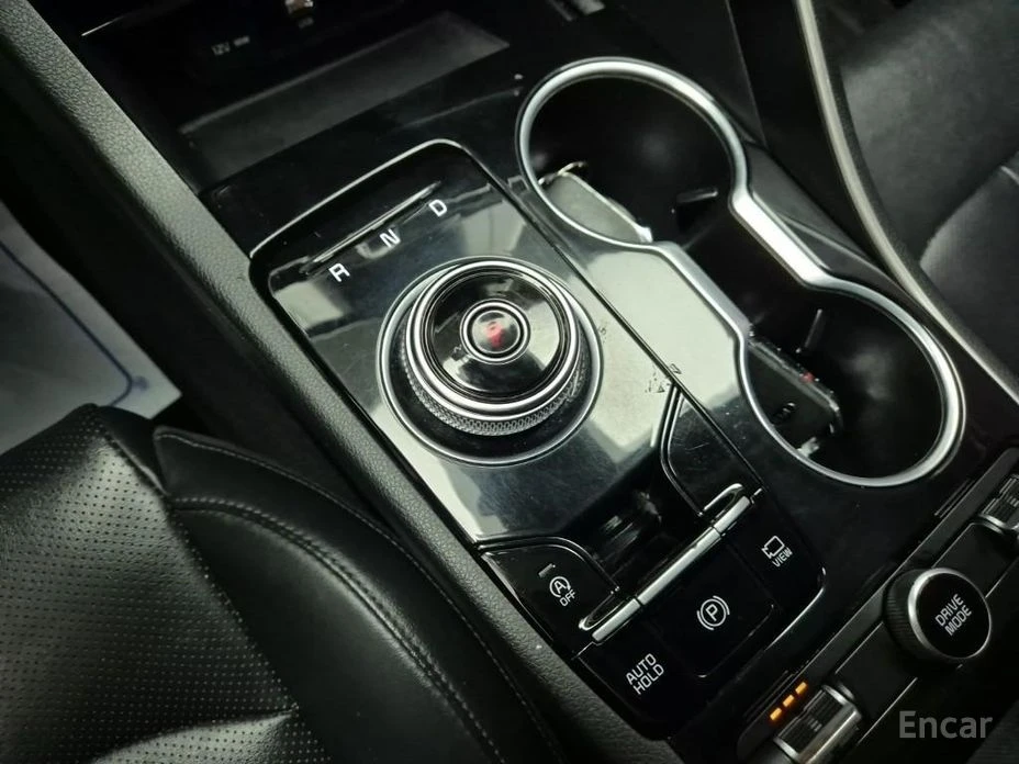 Kia K5 ПОДГРЕВ* КАМЕРА* КЕЙЛЕС* АВТОПИЛОТ* КОЖА* , снимка 11 - Автомобили и джипове - 54253478