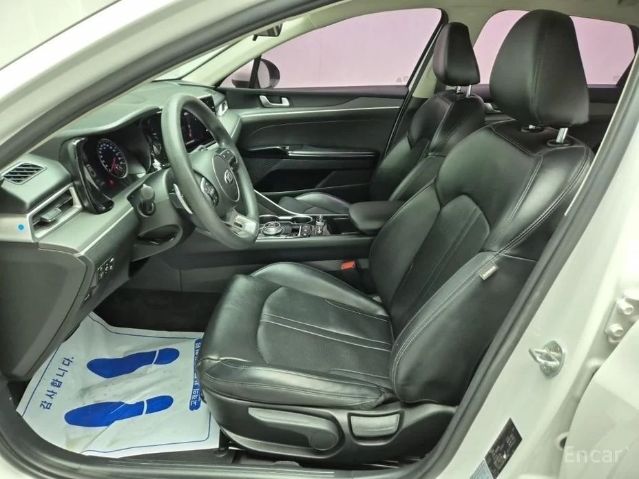 Kia K5 ПОДГРЕВ* КАМЕРА* КЕЙЛЕС* АВТОПИЛОТ* КОЖА* , снимка 13 - Автомобили и джипове - 54253478