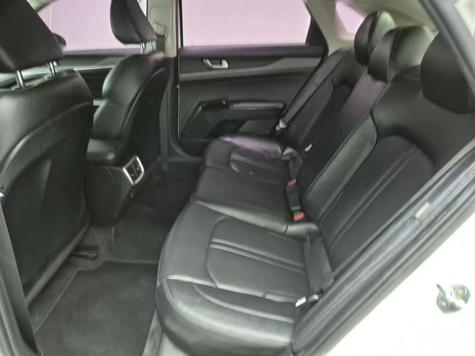 Kia K5 ПОДГРЕВ* КАМЕРА* КЕЙЛЕС* АВТОПИЛОТ* КОЖА* , снимка 14 - Автомобили и джипове - 54253478