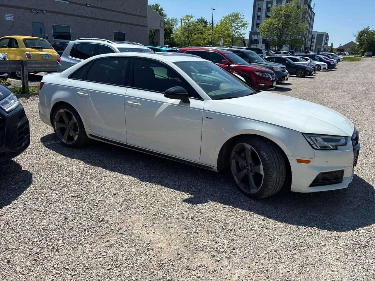 Audi A4 Technik /360/DIS/B&O/АВТОКРЕДИТ, снимка 3 - Автомобили и джипове - 54726362