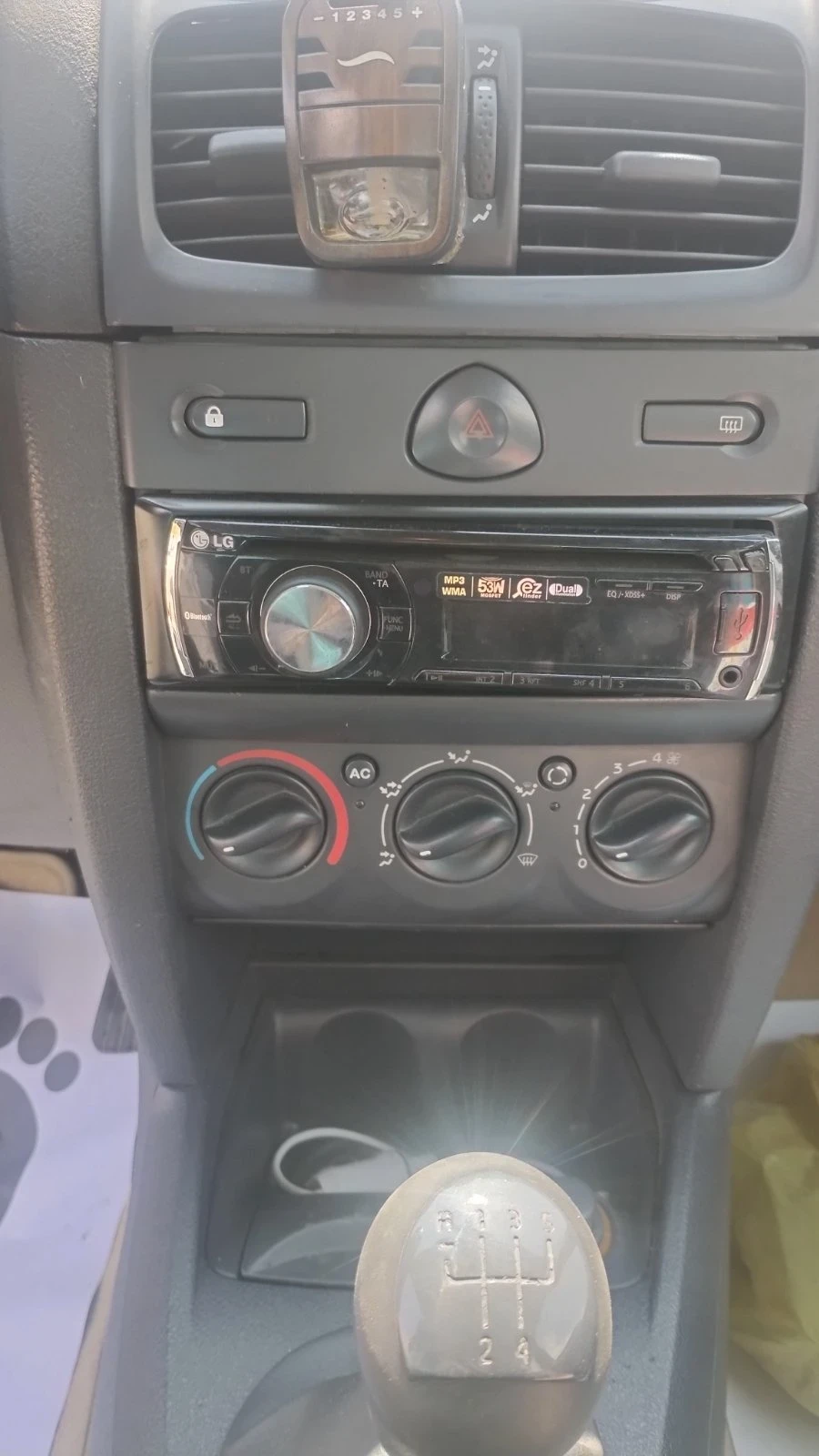 Renault Clio 2, снимка 13 - Автомобили и джипове - 55383796