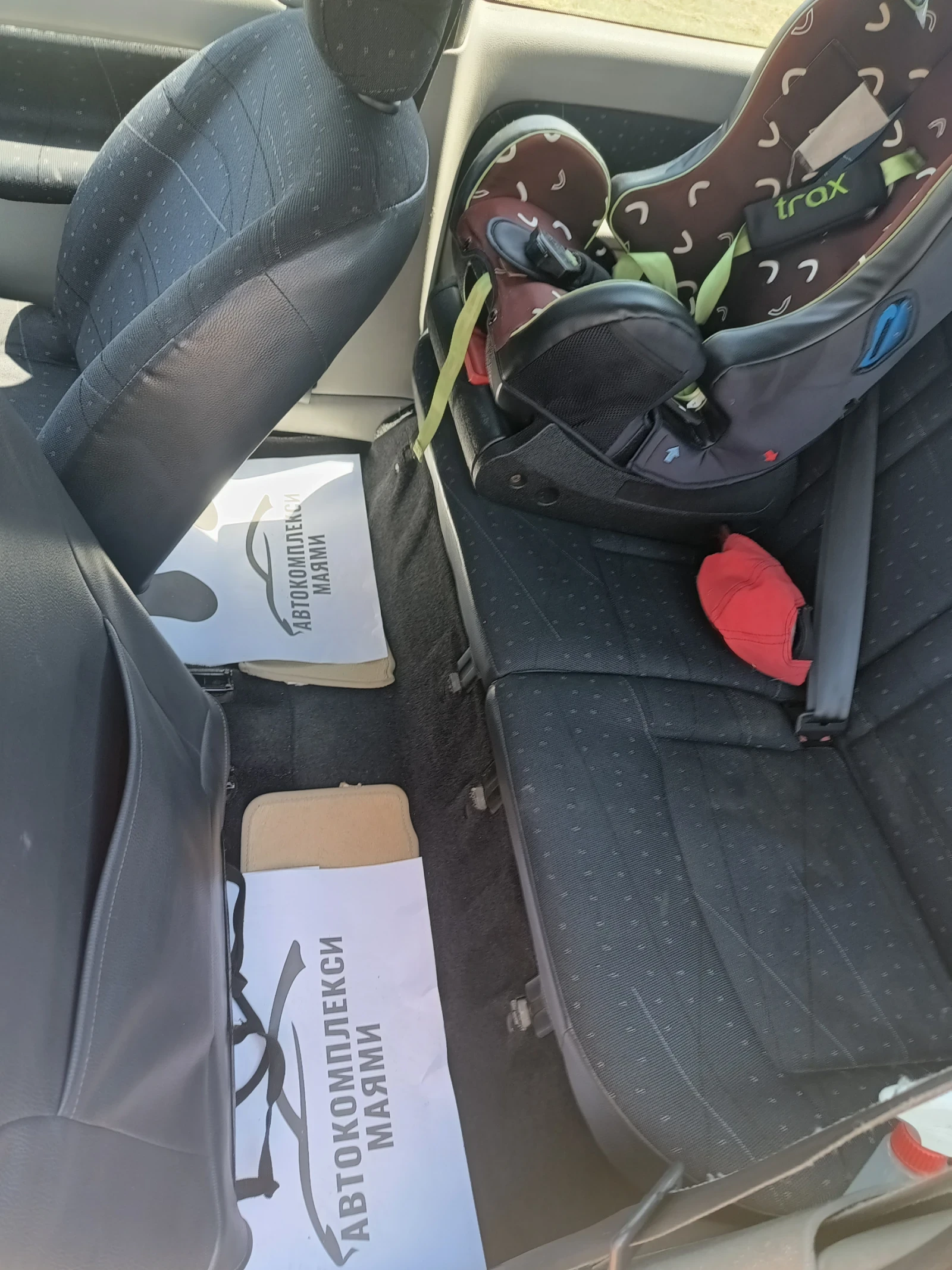 Renault Clio 2, снимка 12 - Автомобили и джипове - 55042874