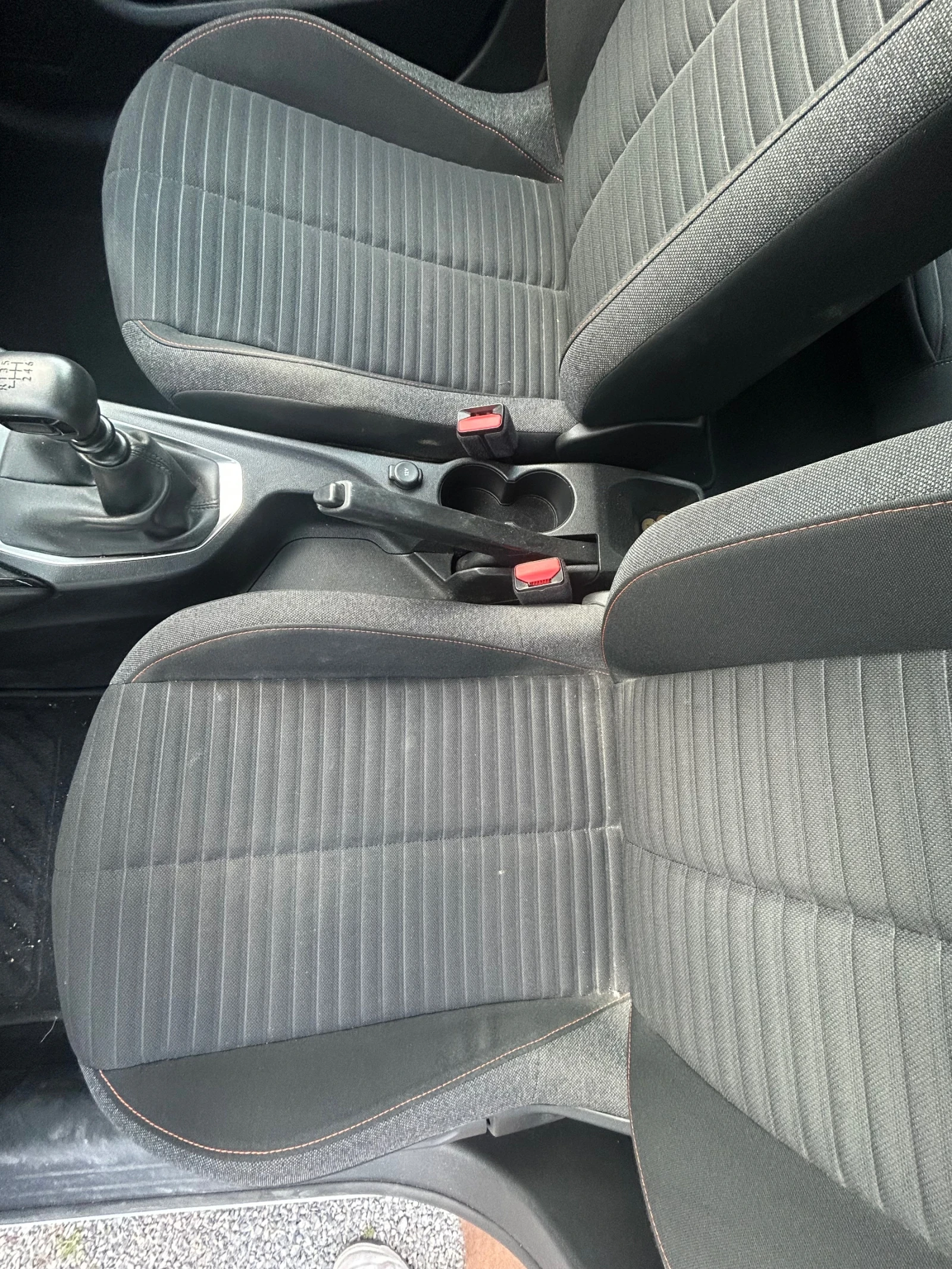 Peugeot 208 1.5 Blue Hdi, снимка 14 - Автомобили и джипове - 55352656