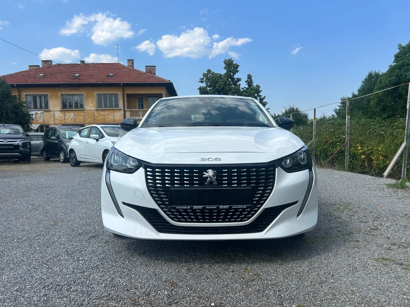 Peugeot 208 1.5 Blue Hdi, снимка 2 - Автомобили и джипове - 55352656