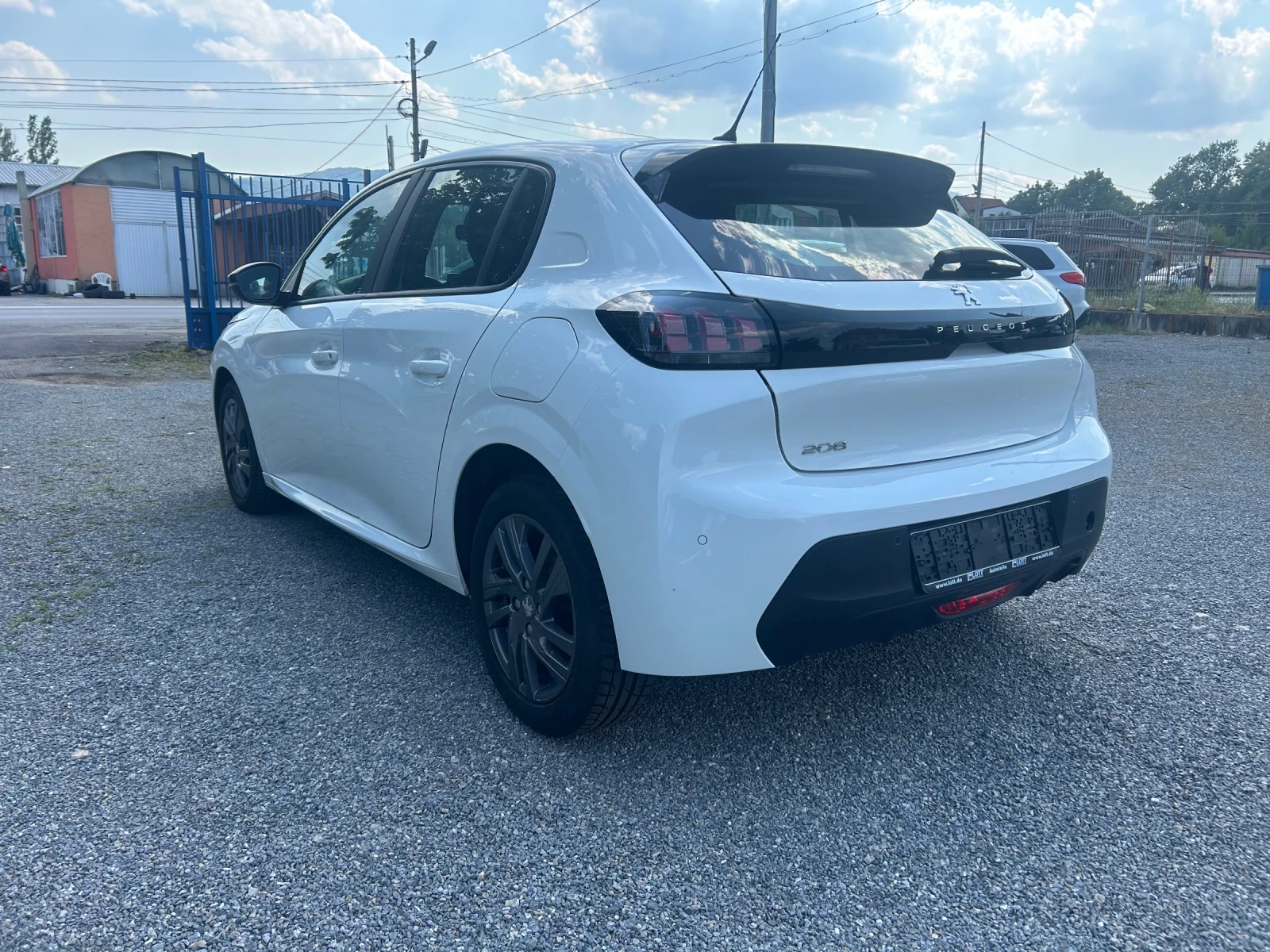 Peugeot 208 1.5 Blue Hdi, снимка 5 - Автомобили и джипове - 55352656