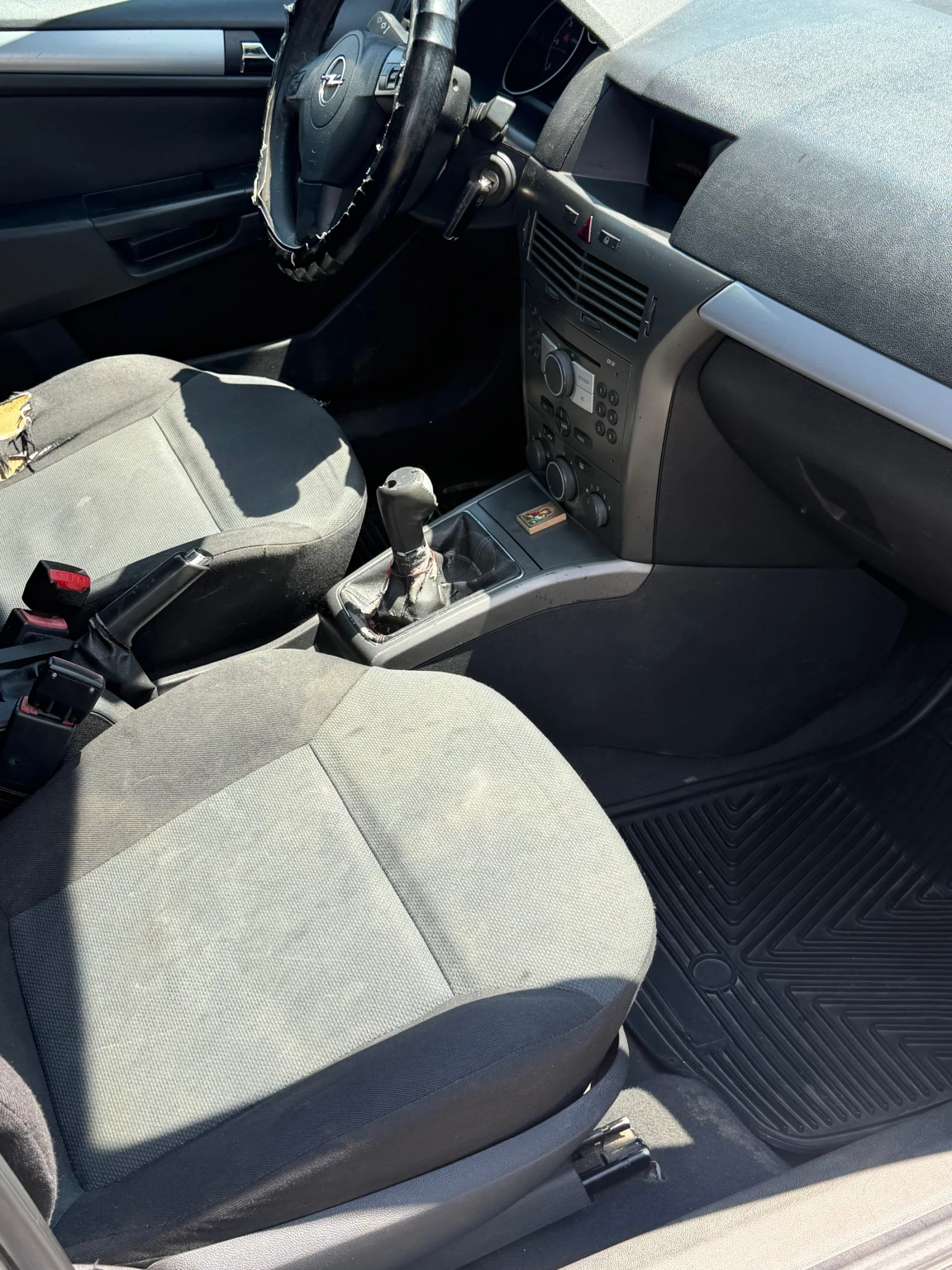 Opel Astra 1, 7 CDTI KLiMA, снимка 8 - Автомобили и джипове - 55393283