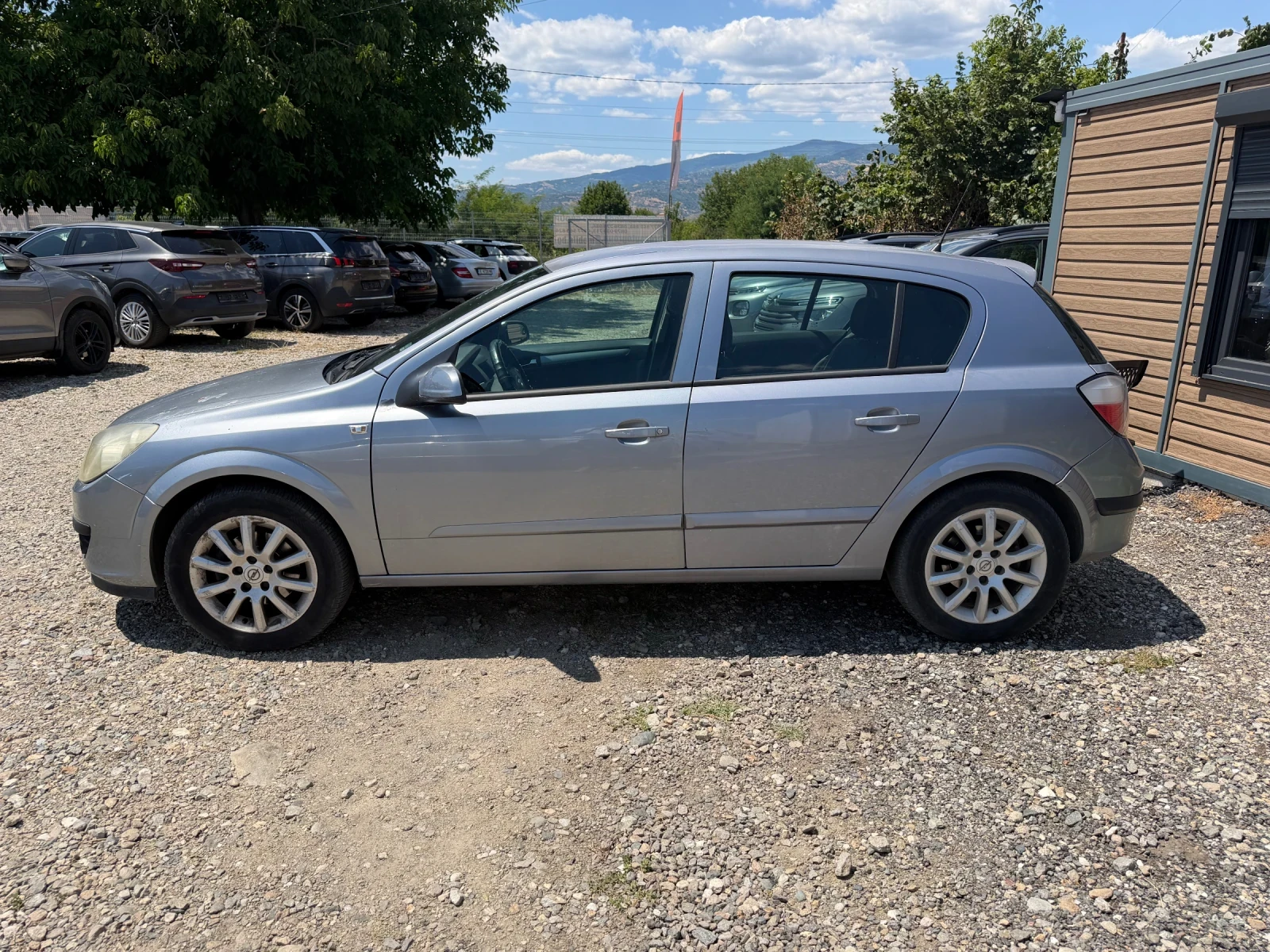 Opel Astra 1, 7 CDTI KLiMA, снимка 4 - Автомобили и джипове - 55393283