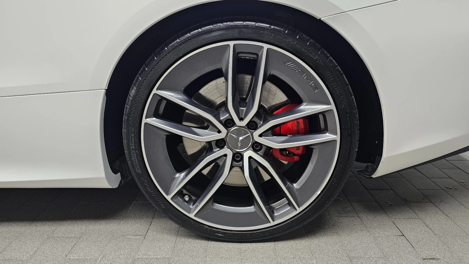 Mercedes-Benz E 53 AMG 4MATIC+ Coupe, снимка 5 - Автомобили и джипове - 55409538