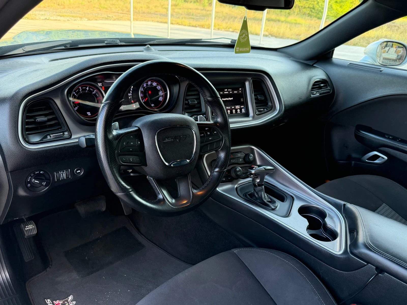 Dodge Challenger, снимка 12 - Автомобили и джипове - 55419861