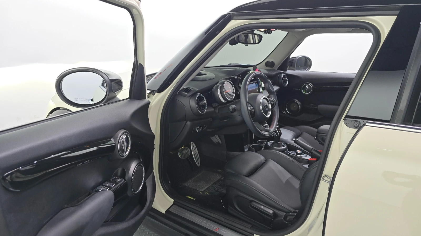 Mini Cooper s 2.0 Turbo, снимка 8 - Автомобили и джипове - 55431337