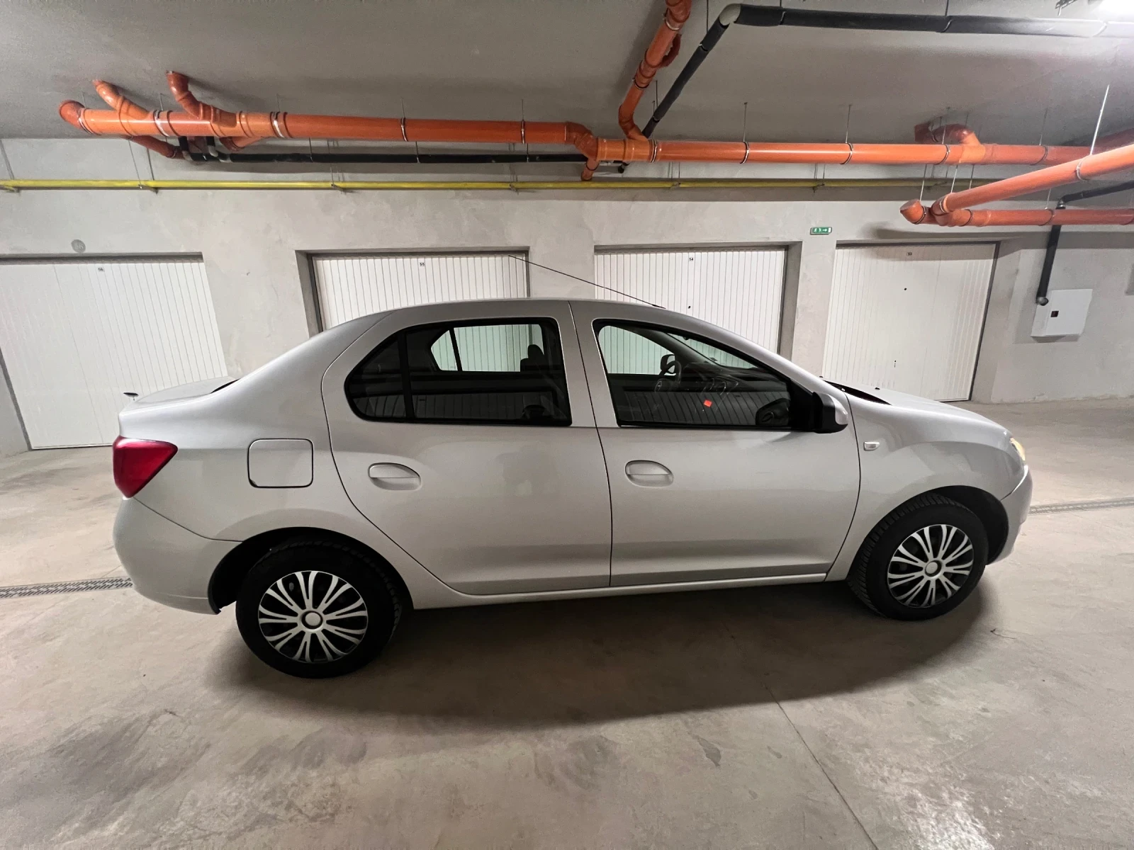 Dacia Logan, снимка 4 - Автомобили и джипове - 55478456