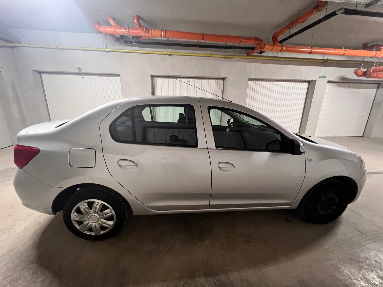 Dacia Logan, снимка 4 - Автомобили и джипове - 55478456