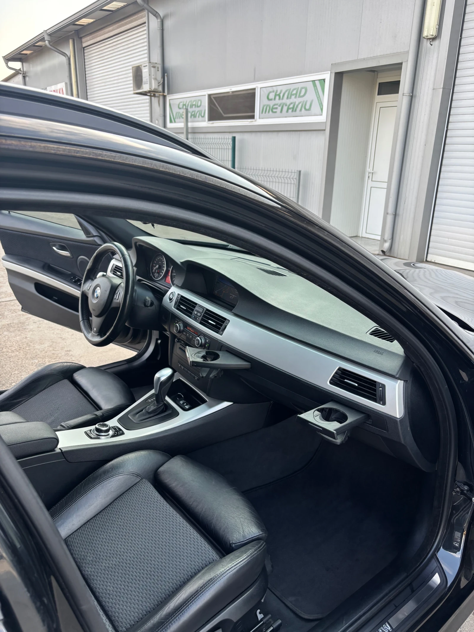 BMW 325 D * M57* * CIC* * KEYLESS* * FACELIFT* , снимка 6 - Автомобили и джипове - 55658232