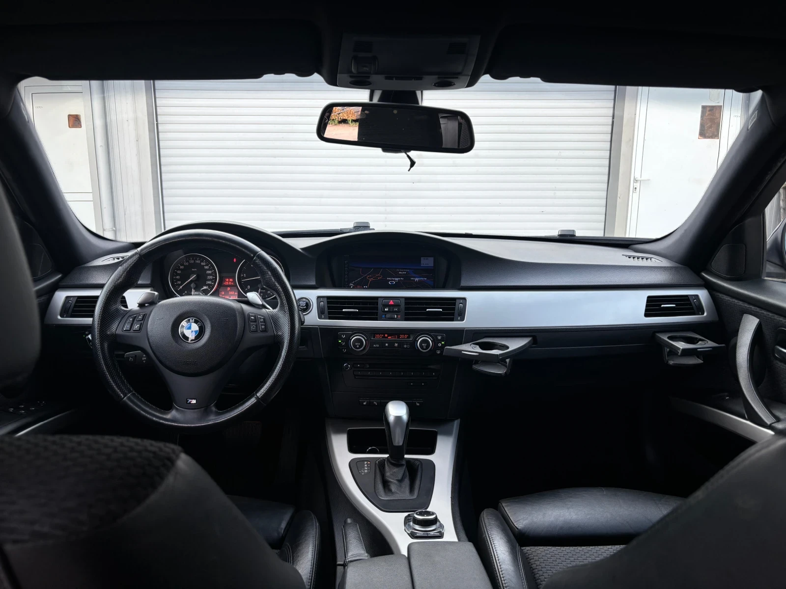 BMW 325 D * M57* * CIC* * KEYLESS* * FACELIFT* , снимка 7 - Автомобили и джипове - 55658232