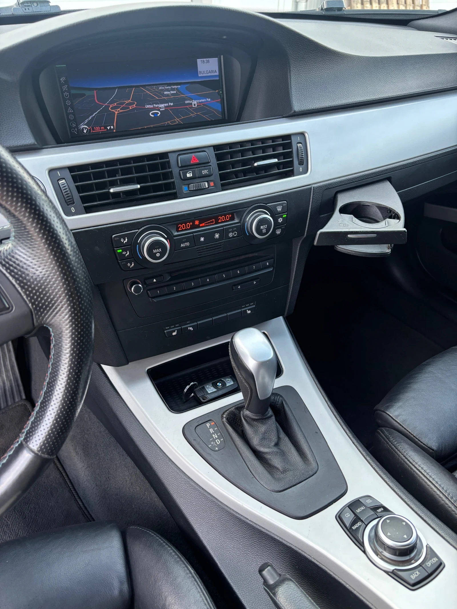 BMW 325 D * M57* * CIC* * KEYLESS* * FACELIFT* , снимка 8 - Автомобили и джипове - 55658232