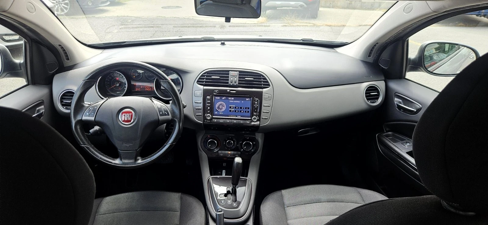Fiat Bravo 1.6 Mjet AUTOMATIC EURO 5, снимка 12 - Автомобили и джипове - 55975474