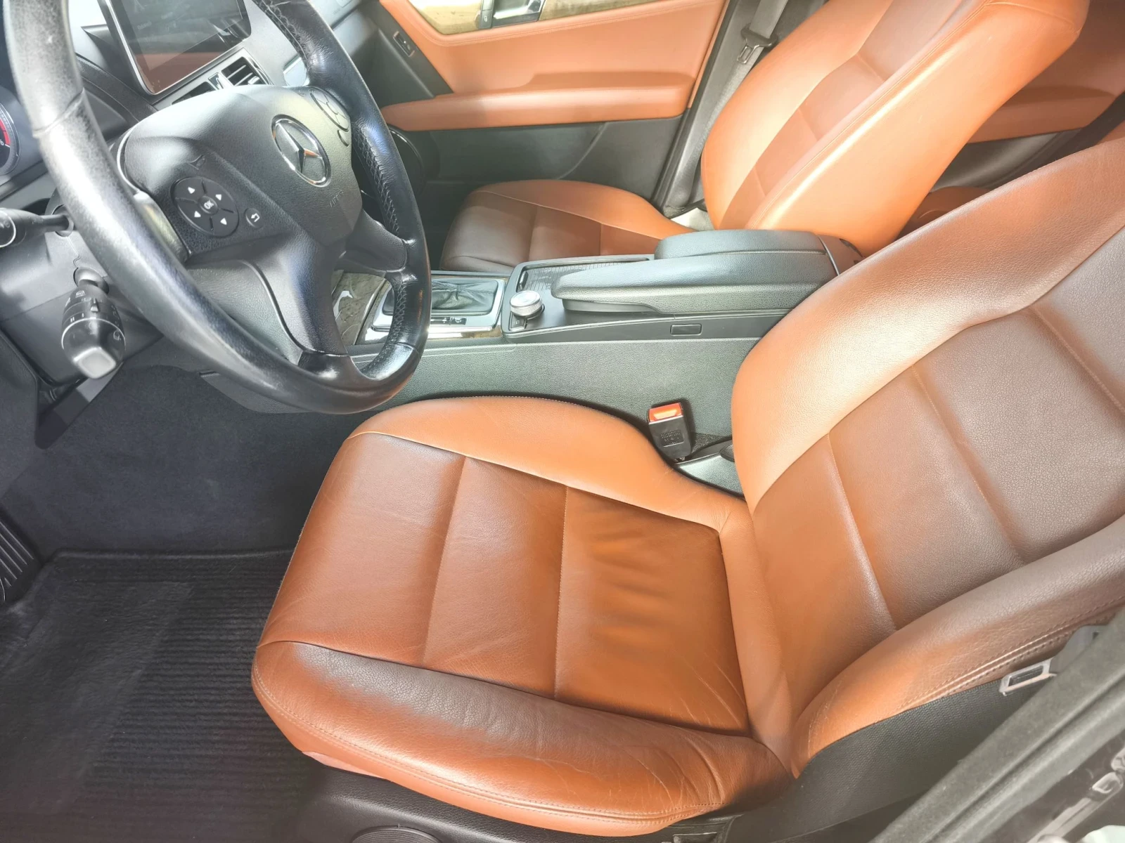 Mercedes-Benz C 320 4 matic, снимка 6 - Автомобили и джипове - 56022714