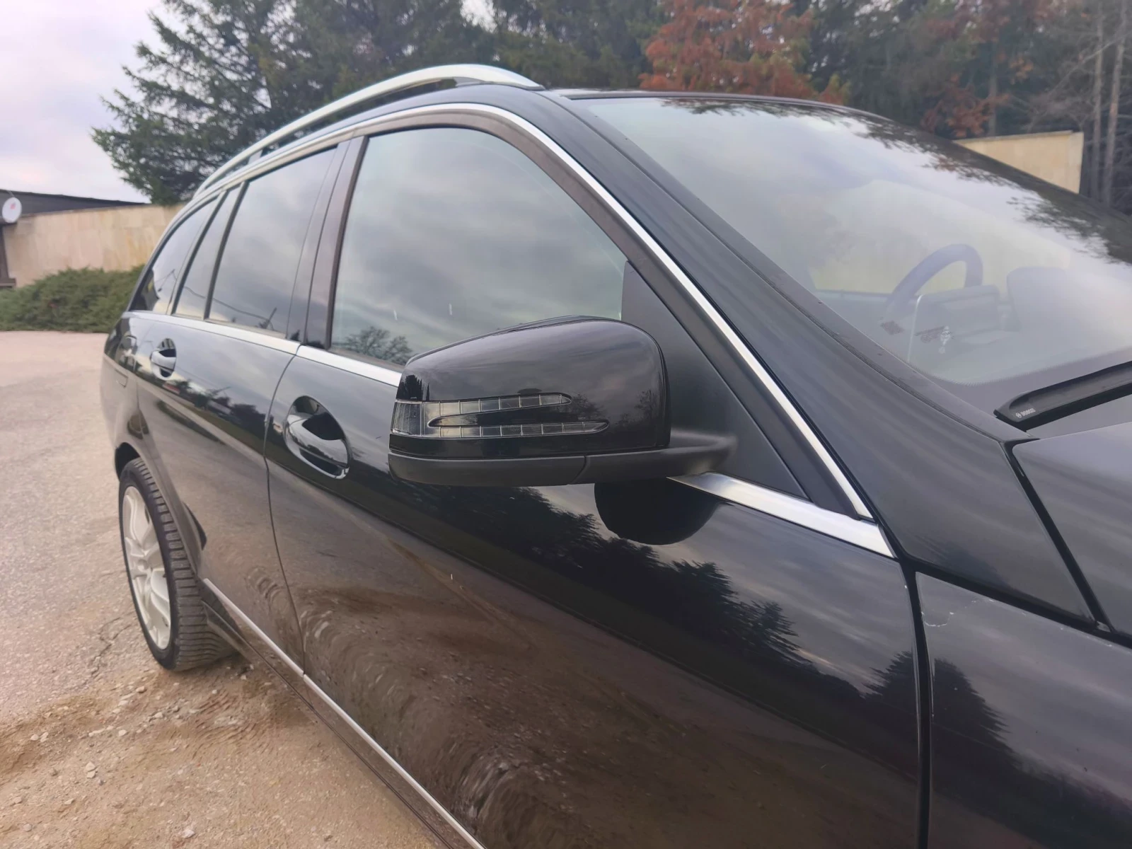 Mercedes-Benz C 320 4 matic, снимка 12 - Автомобили и джипове - 56022714