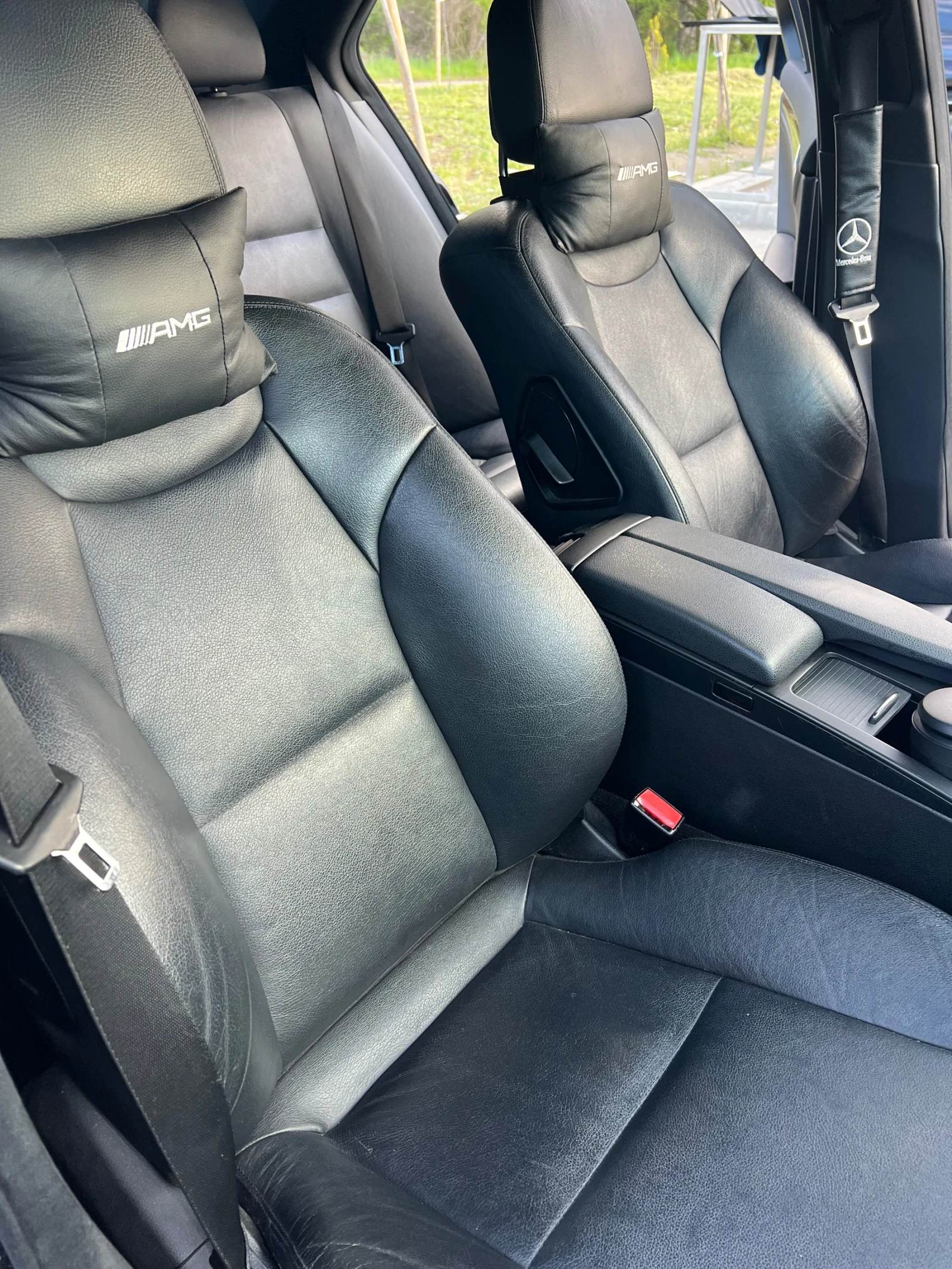 Mercedes-Benz C 320, снимка 13 - Автомобили и джипове - 56047941