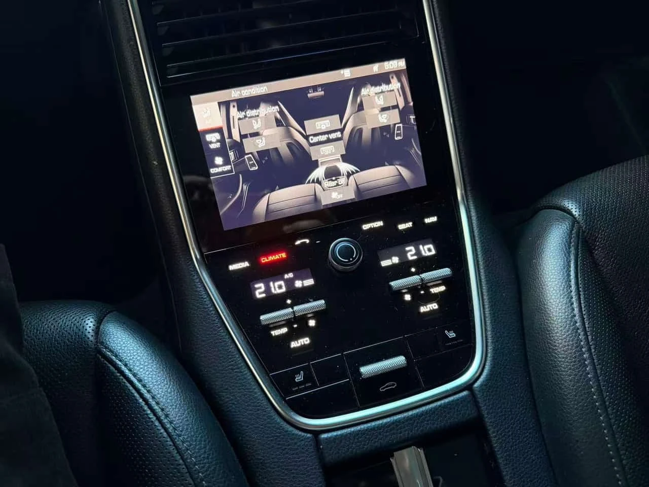 Porsche Panamera 4 / MATRIX / BOSE / ОБДУХВАНЕ / ГУМИ С ДЖАНТИ , снимка 14 - Автомобили и джипове - 56233481
