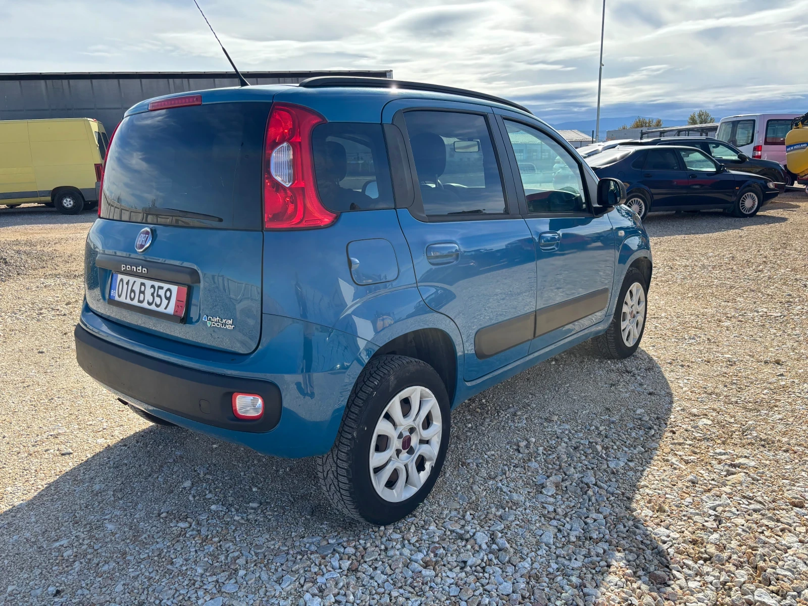 Fiat Panda 0.9 Бензин - Метан, снимка 4 - Автомобили и джипове - 56721005