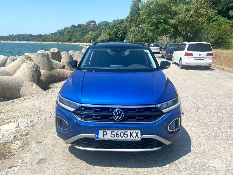 VW T-Roc 1.5 TSI DSG Navi LED Camera, снимка 3 - Автомобили и джипове - 46400526