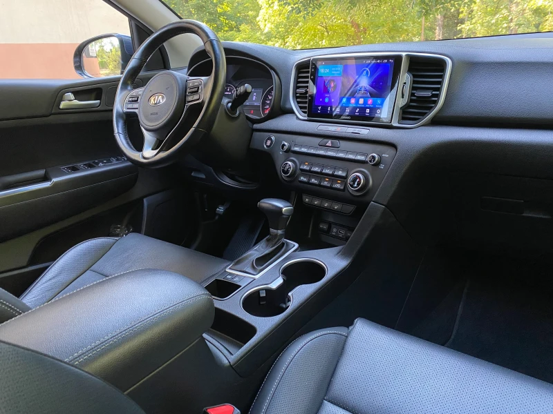 Kia Sportage 2.0 MPi - КОЛЕДНА ПРОМОЦИЯ !, снимка 10 - Автомобили и джипове - 51902468
