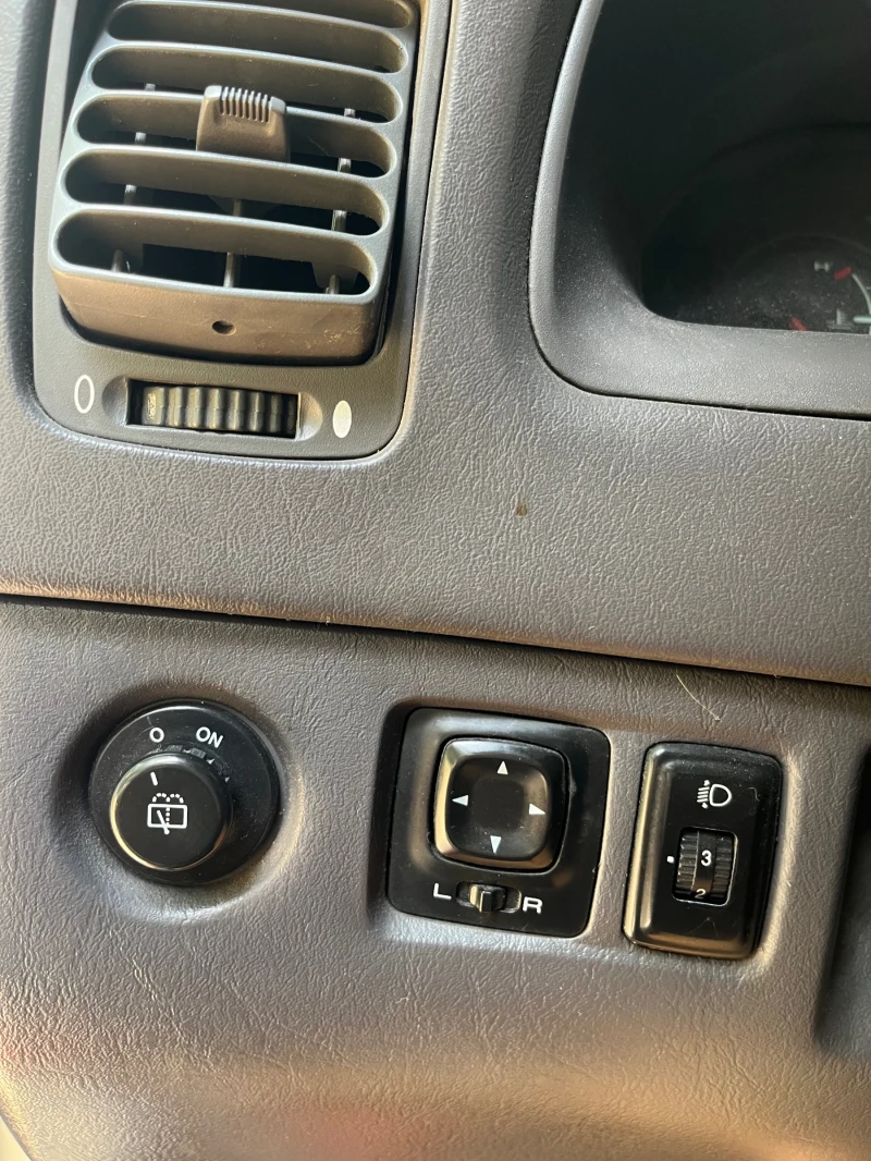 SsangYong Korando, снимка 10 - Автомобили и джипове - 52258492