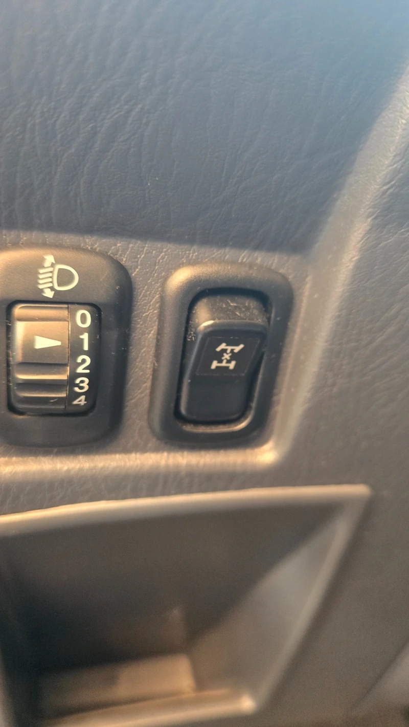 Daihatsu Terios, снимка 9 - Автомобили и джипове - 52128193