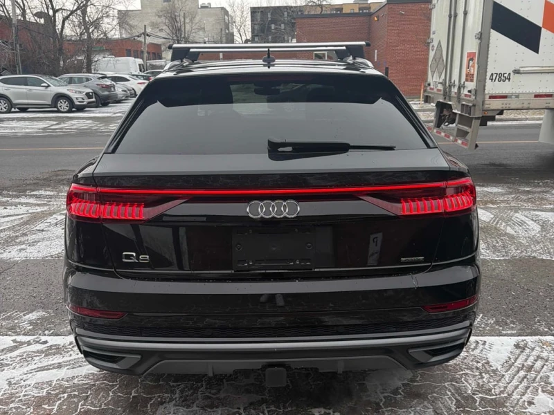 Audi Q8 * Progressiv * CARFAX * БЕЗ ПЪРВОНАЧАЛНА ВНОСКА, снимка 4 - Автомобили и джипове - 52882723