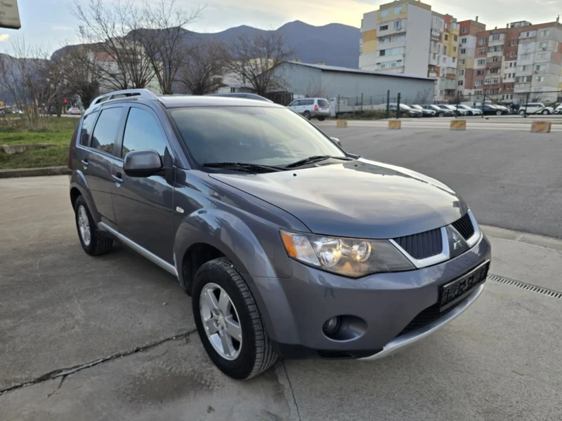 Mitsubishi Outlander 2.0DID 4X4 , снимка 6 - Автомобили и джипове - 52933979