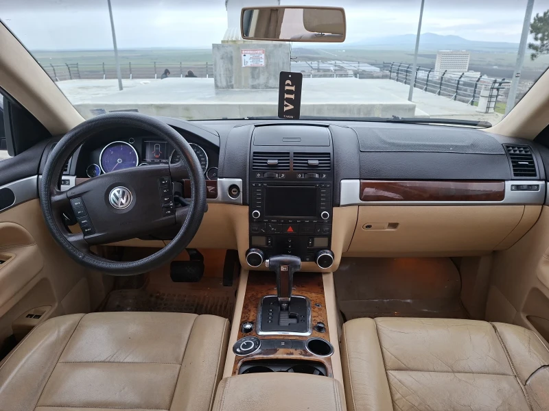 VW Touareg, снимка 13 - Автомобили и джипове - 53295737