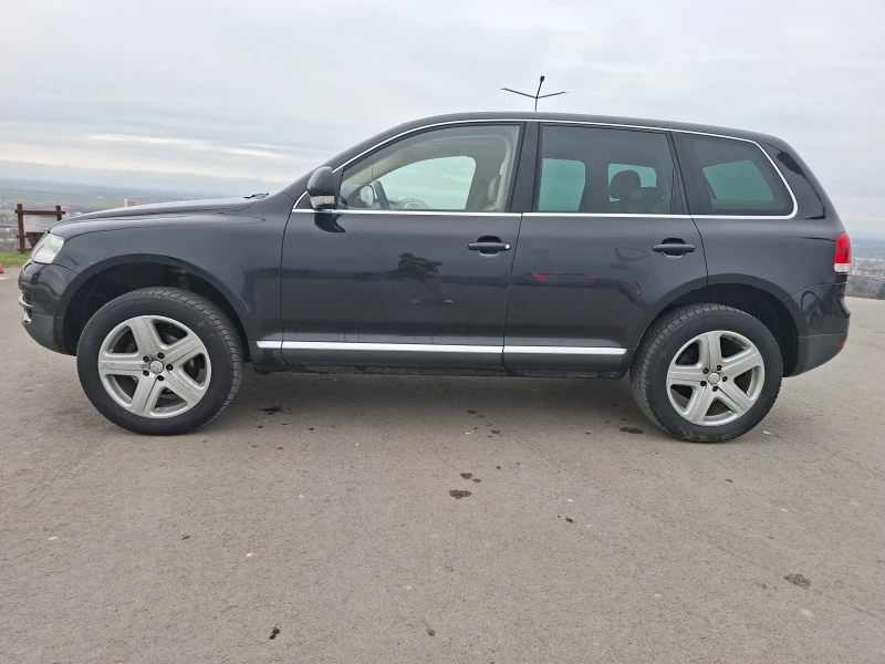 VW Touareg, снимка 3 - Автомобили и джипове - 53295737