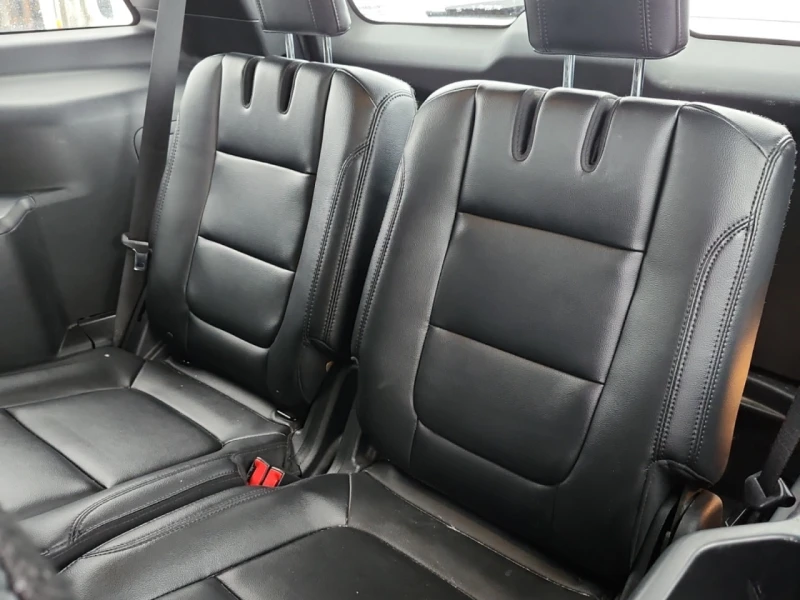 Ford Explorer XLT* Подгреви* Панорама* Камера, снимка 11 - Автомобили и джипове - 53591007