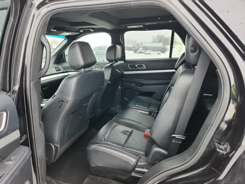 Ford Explorer XLT* Подгреви* Панорама* Камера, снимка 10 - Автомобили и джипове - 53591007