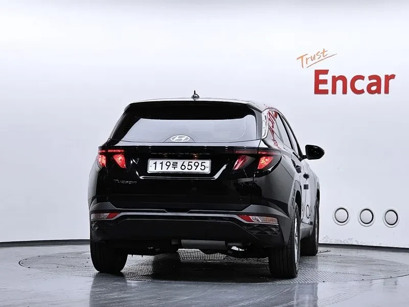 Hyundai Tucson DIESEL 2.0 2WD MODERN, снимка 4 - Автомобили и джипове - 55012126
