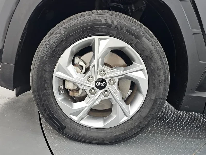 Hyundai Tucson DIESEL 2.0 2WD MODERN, снимка 5 - Автомобили и джипове - 55012126