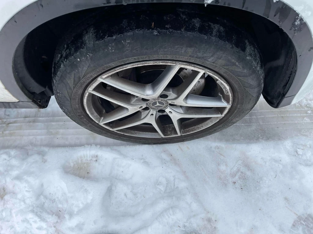 Mercedes-Benz GLC 300 2019 * CARFAX * БЕЗ ПЪРВОНАЧАЛНА ВНОСКА - изображение 6