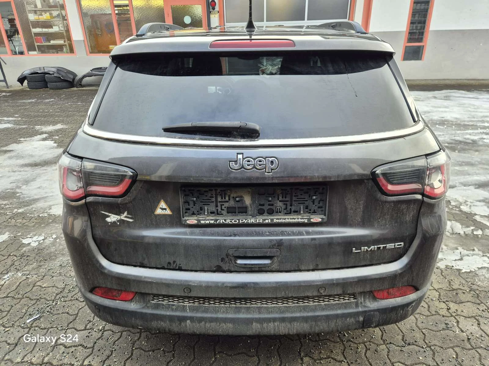 Jeep Compass 1.6D* LIMITED* EURO6D* LED/XENON* NAVI* CAMERA*  - изображение 5