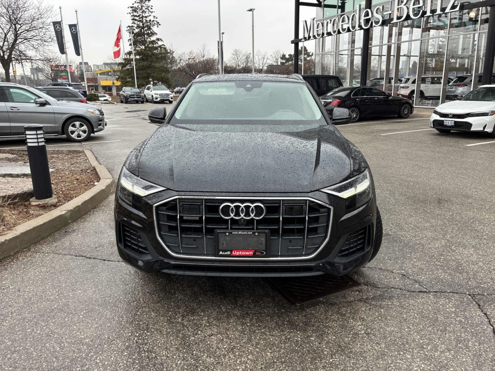 Audi Q8 3.0L TFSI QUATTRO, снимка 2 - Автомобили и джипове - 54004596